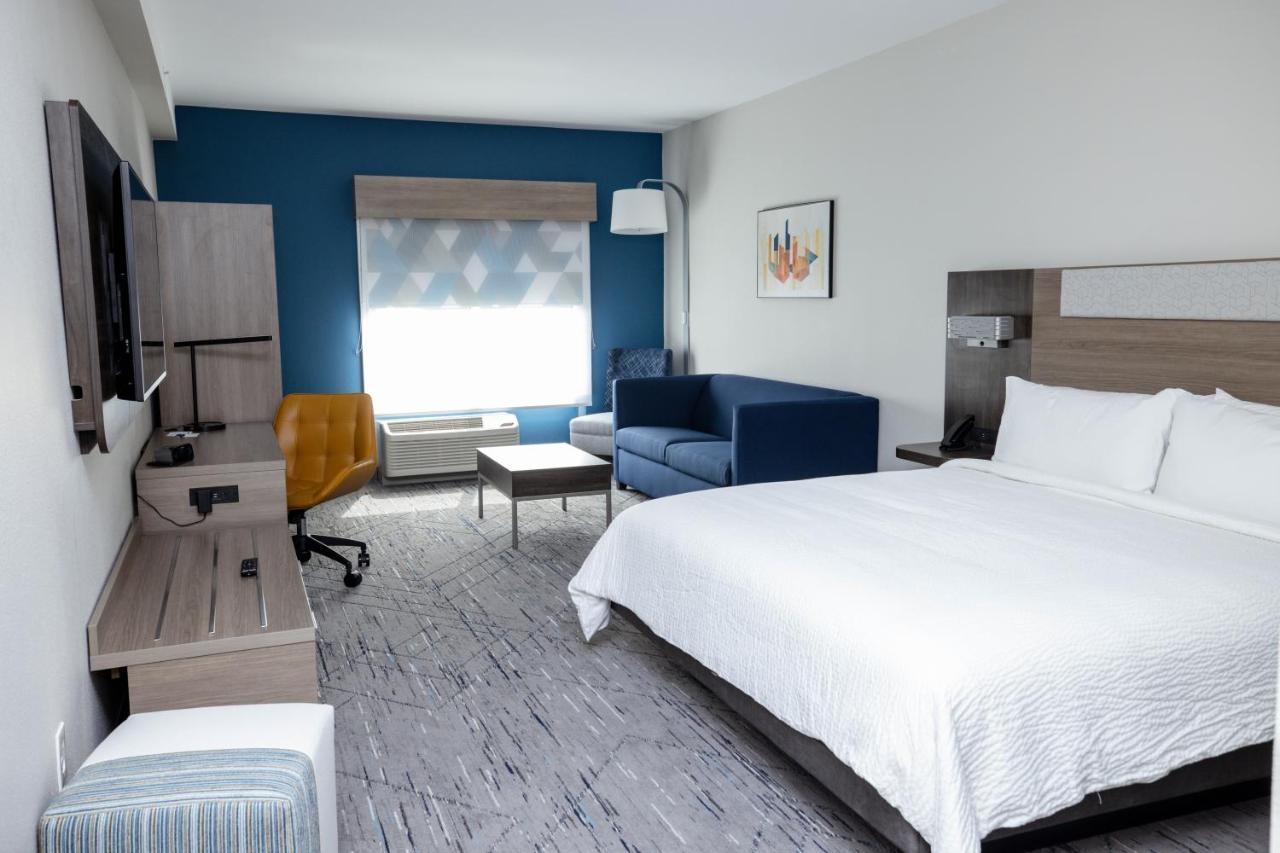 Holiday Inn Express & Suites Tampa Stadium - Airport Area By Ihg Экстерьер фото