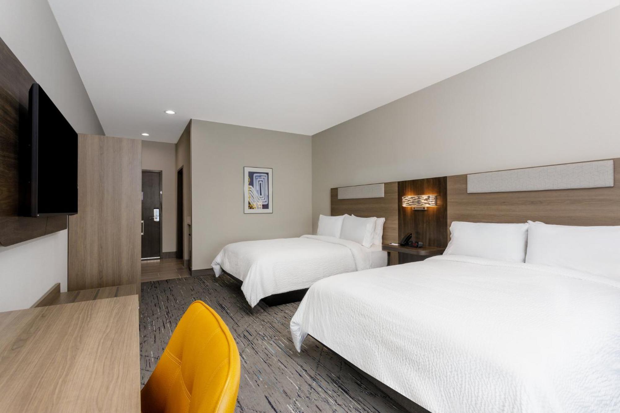 Holiday Inn Express & Suites Tampa Stadium - Airport Area By Ihg Экстерьер фото
