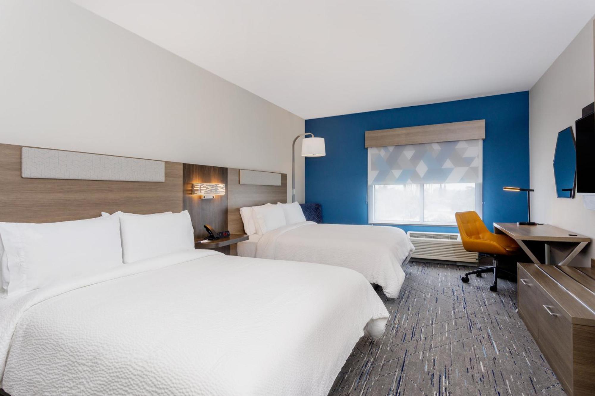 Holiday Inn Express & Suites Tampa Stadium - Airport Area By Ihg Экстерьер фото