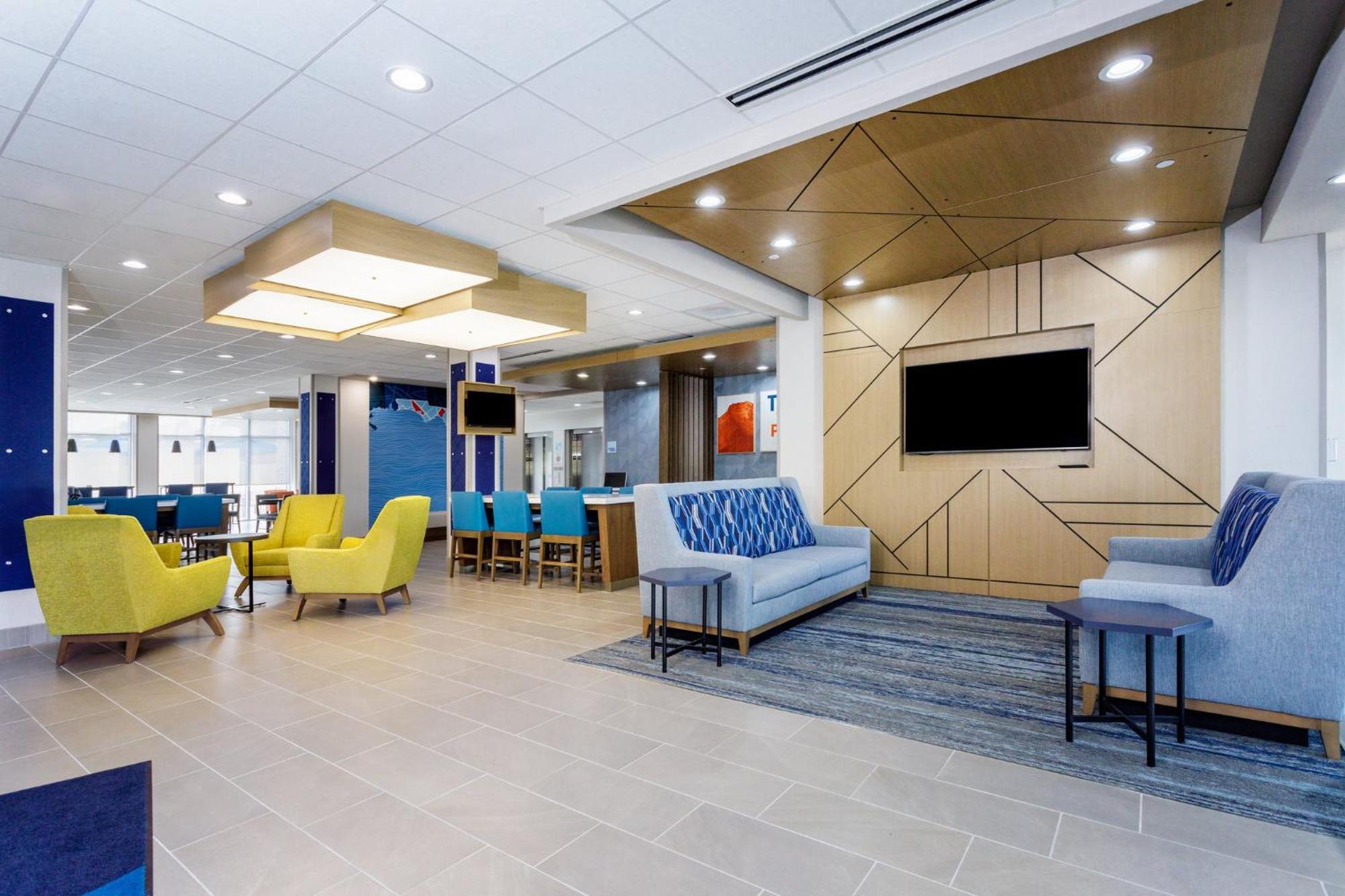 Holiday Inn Express & Suites Tampa Stadium - Airport Area By Ihg Экстерьер фото