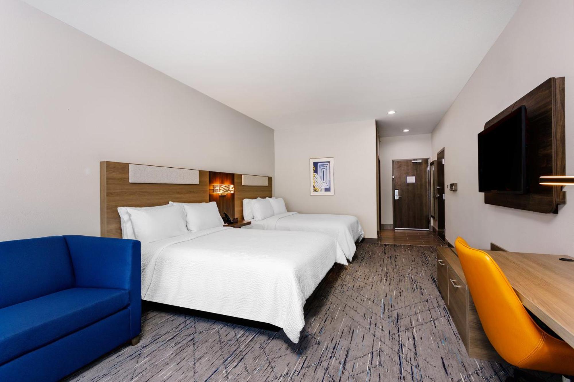 Holiday Inn Express & Suites Tampa Stadium - Airport Area By Ihg Экстерьер фото